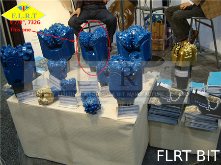 良い値段 250mm FK732Gの鋼鉄歯回転式ビット空気の循環は非空気によって冷却された軸受けを密封しました オンライン